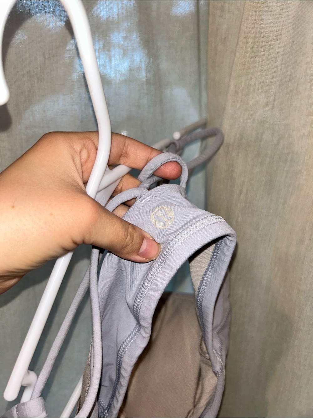 lululemon athletica Strappy Sports Bra - Light Gray Lavender size 6 - Picture 3 of 7